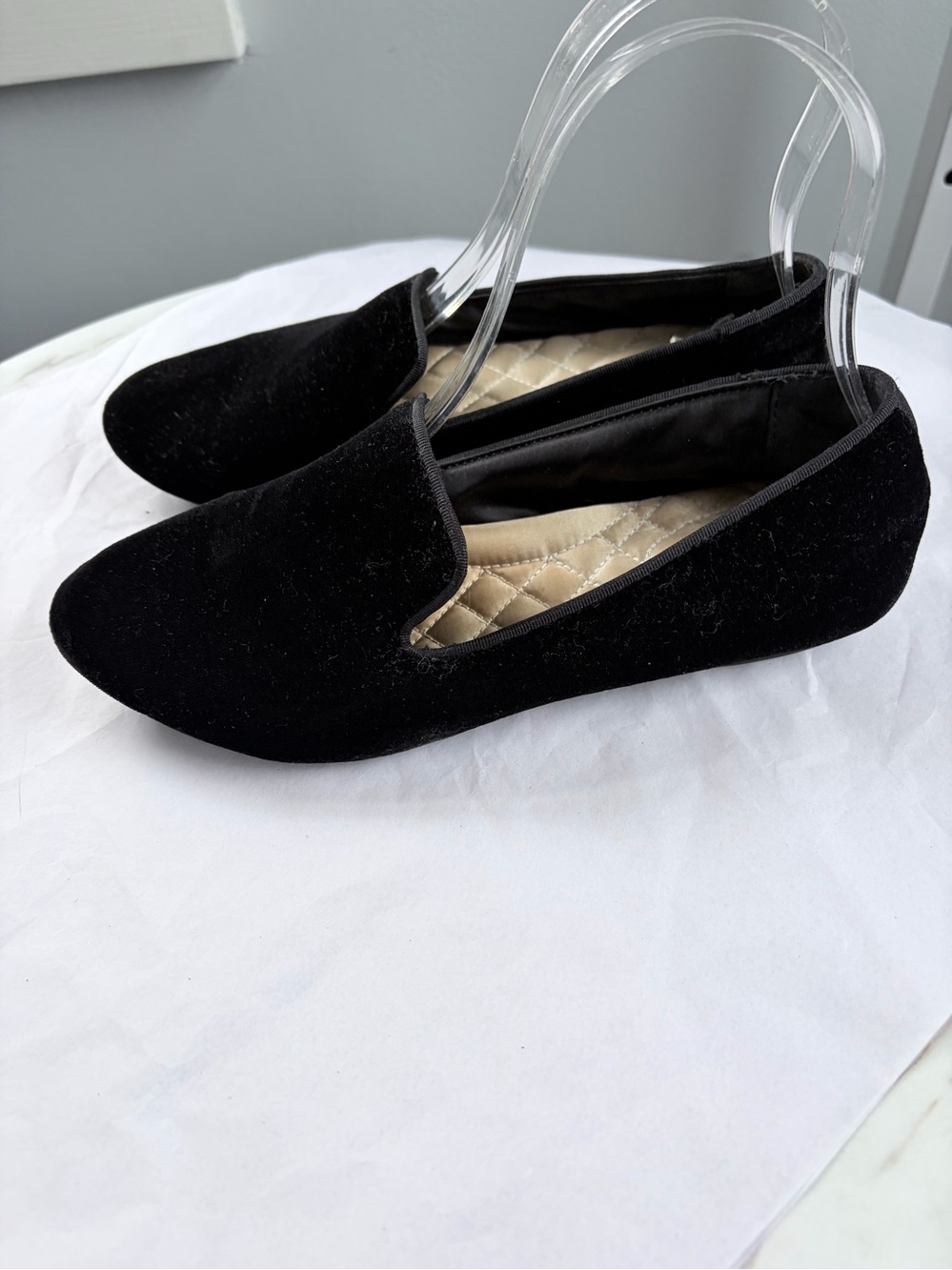 Birdies Black Velvet Slip-On Loafers Size 6.5